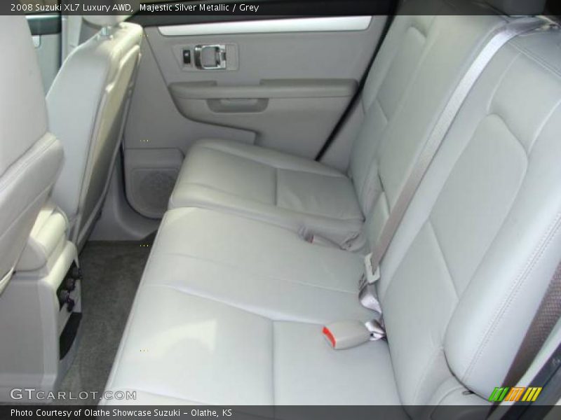Majestic Silver Metallic / Grey 2008 Suzuki XL7 Luxury AWD