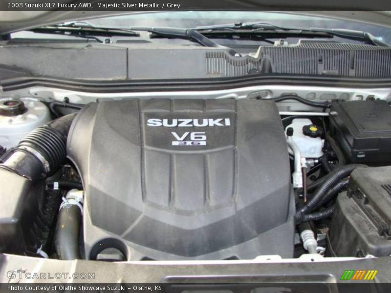 Majestic Silver Metallic / Grey 2008 Suzuki XL7 Luxury AWD