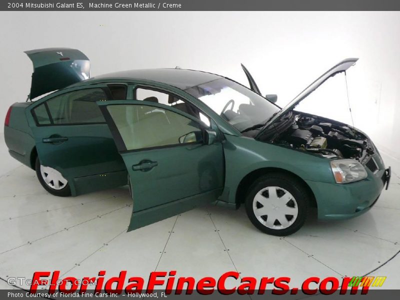 Machine Green Metallic / Creme 2004 Mitsubishi Galant ES