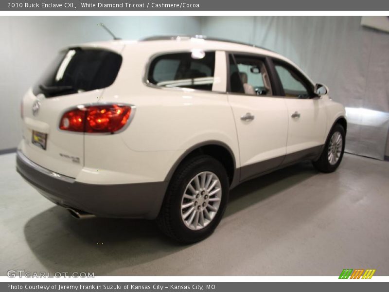 White Diamond Tricoat / Cashmere/Cocoa 2010 Buick Enclave CXL
