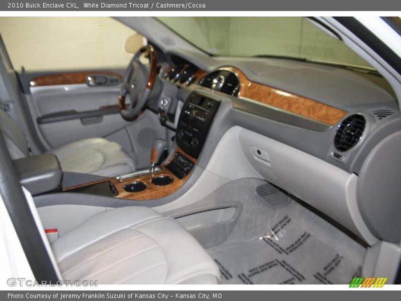 White Diamond Tricoat / Cashmere/Cocoa 2010 Buick Enclave CXL