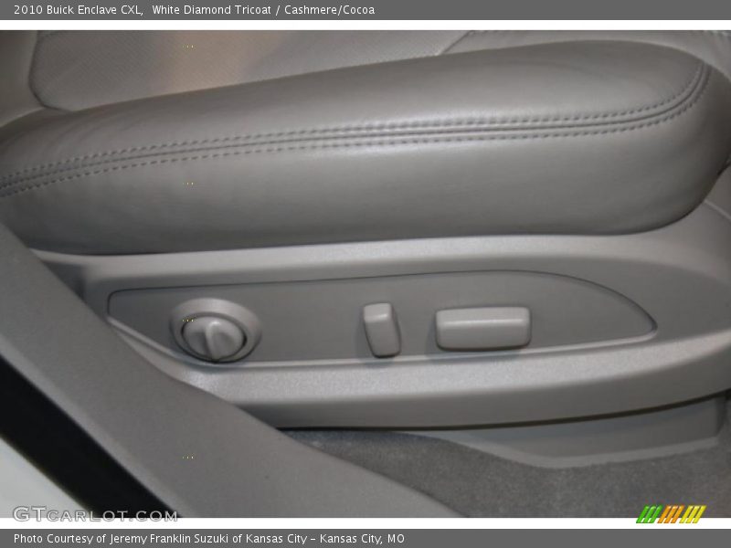 White Diamond Tricoat / Cashmere/Cocoa 2010 Buick Enclave CXL
