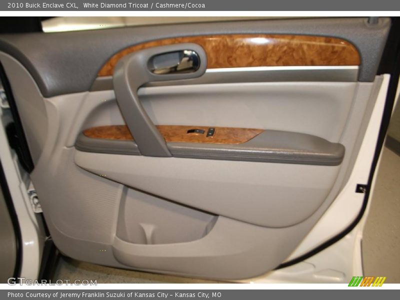 White Diamond Tricoat / Cashmere/Cocoa 2010 Buick Enclave CXL