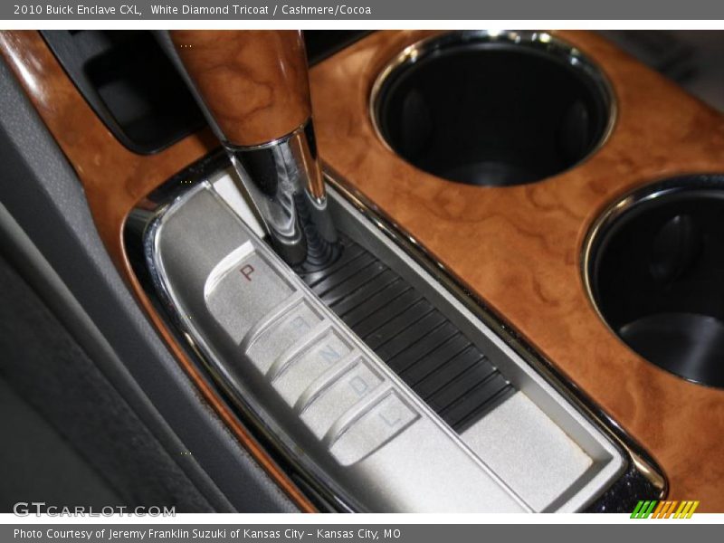 White Diamond Tricoat / Cashmere/Cocoa 2010 Buick Enclave CXL