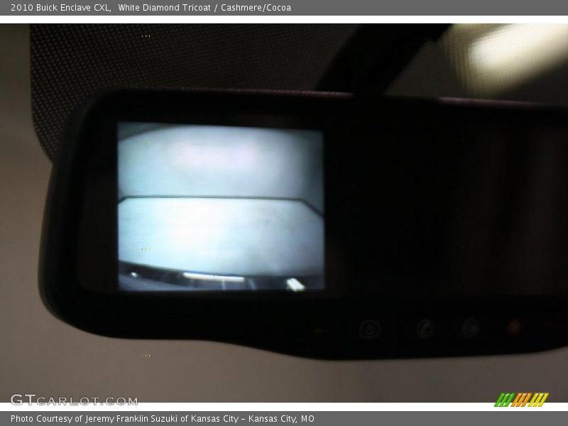 White Diamond Tricoat / Cashmere/Cocoa 2010 Buick Enclave CXL