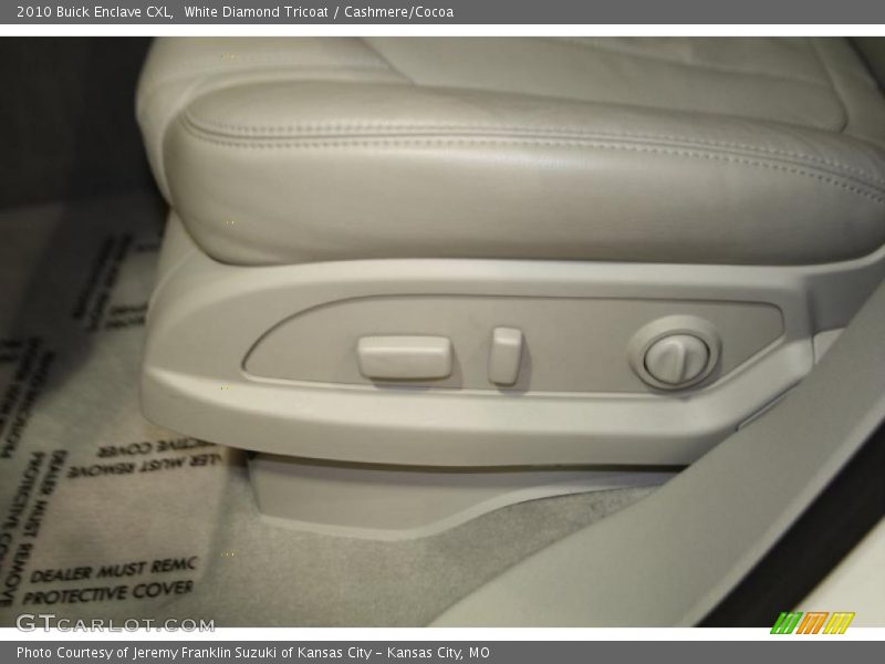 White Diamond Tricoat / Cashmere/Cocoa 2010 Buick Enclave CXL