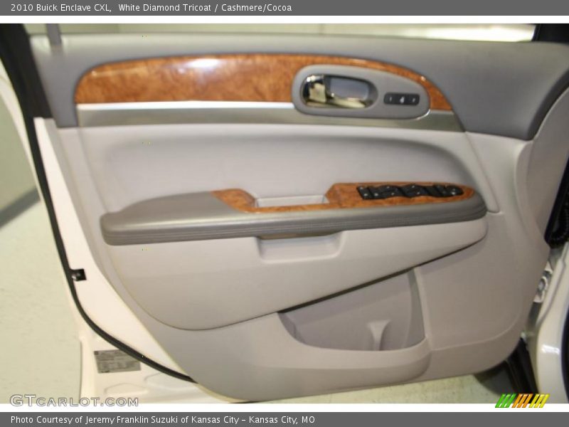 White Diamond Tricoat / Cashmere/Cocoa 2010 Buick Enclave CXL
