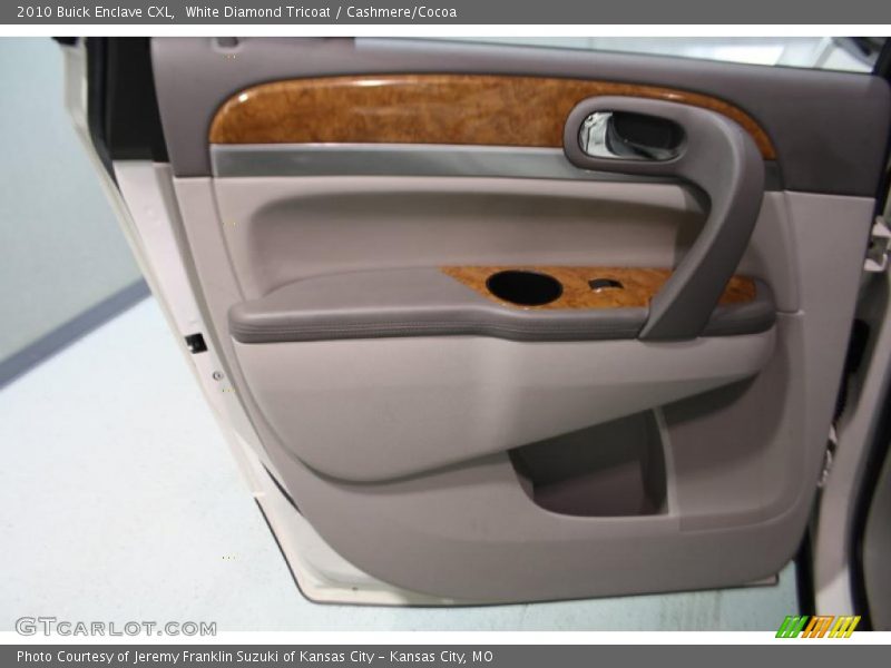 White Diamond Tricoat / Cashmere/Cocoa 2010 Buick Enclave CXL