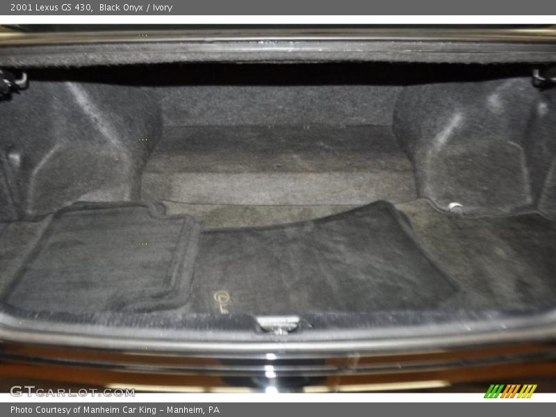 Black Onyx / Ivory 2001 Lexus GS 430