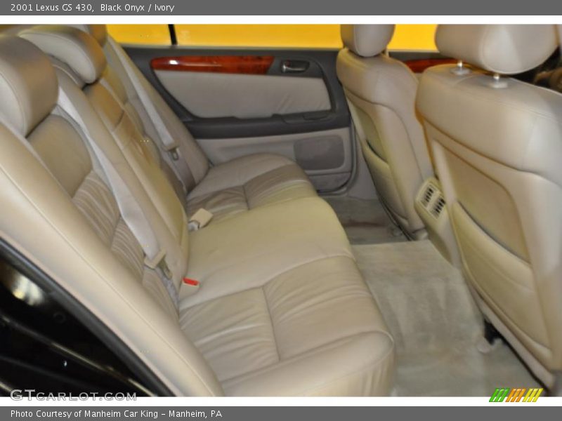 Black Onyx / Ivory 2001 Lexus GS 430