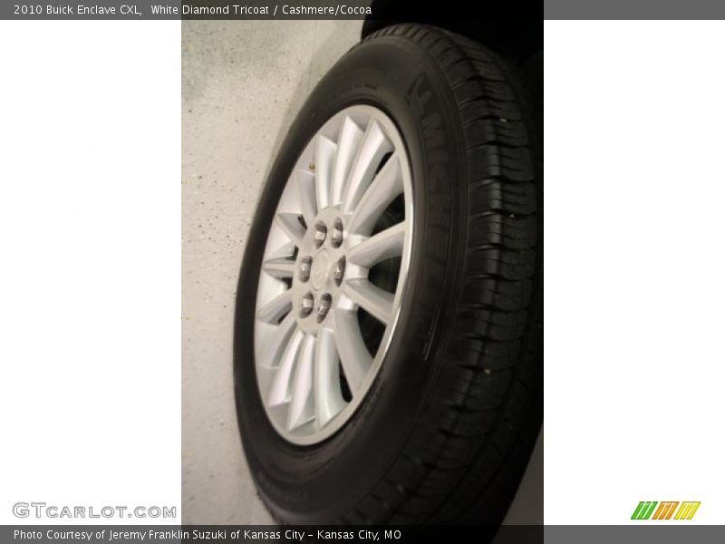 White Diamond Tricoat / Cashmere/Cocoa 2010 Buick Enclave CXL