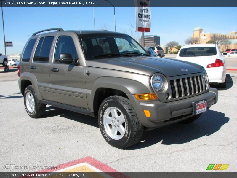 Light Khaki Metallic / Khaki 2007 Jeep Liberty Sport
