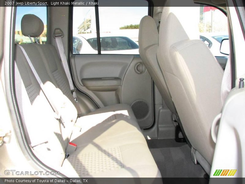 Light Khaki Metallic / Khaki 2007 Jeep Liberty Sport