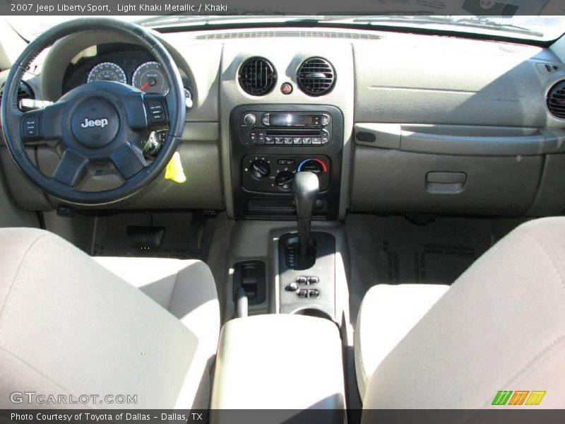 Light Khaki Metallic / Khaki 2007 Jeep Liberty Sport