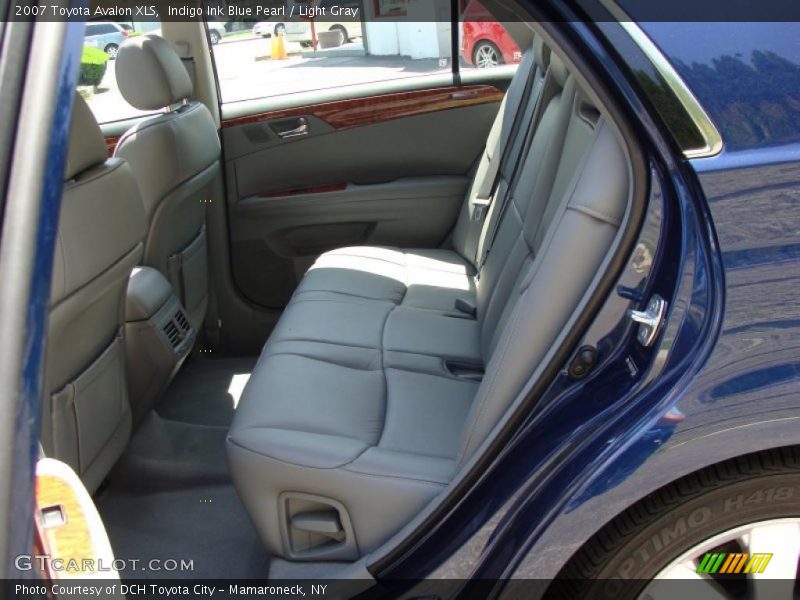 Indigo Ink Blue Pearl / Light Gray 2007 Toyota Avalon XLS