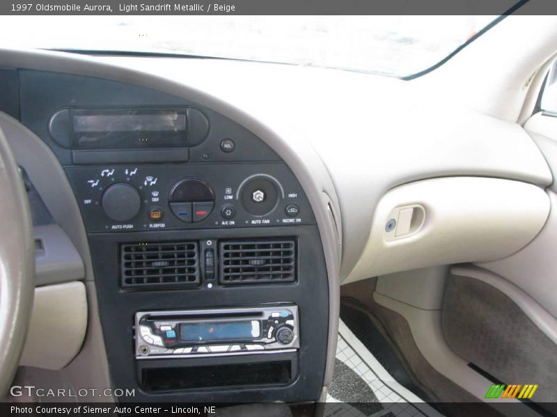 Light Sandrift Metallic / Beige 1997 Oldsmobile Aurora