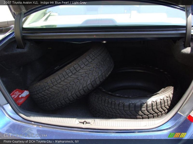 Indigo Ink Blue Pearl / Light Gray 2007 Toyota Avalon XLS