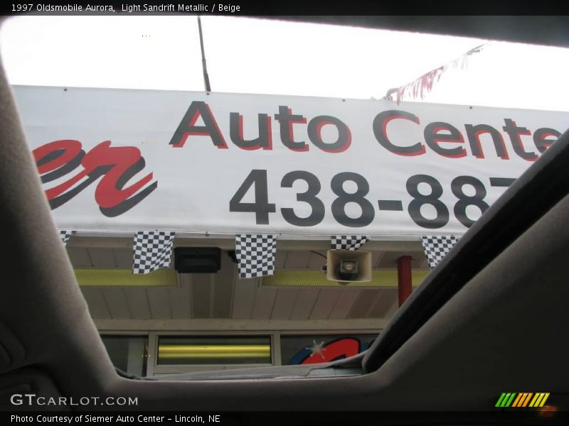Light Sandrift Metallic / Beige 1997 Oldsmobile Aurora