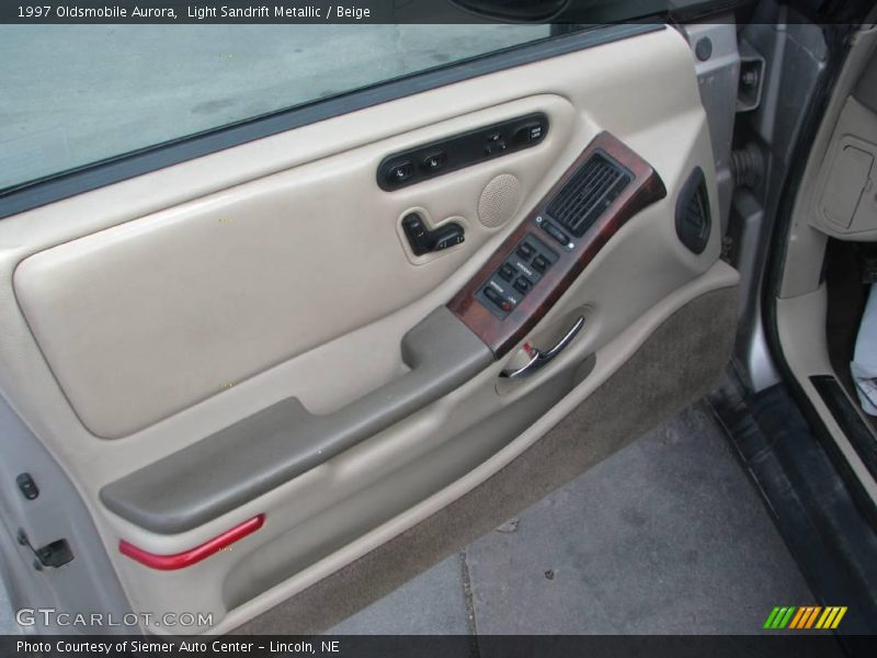Light Sandrift Metallic / Beige 1997 Oldsmobile Aurora