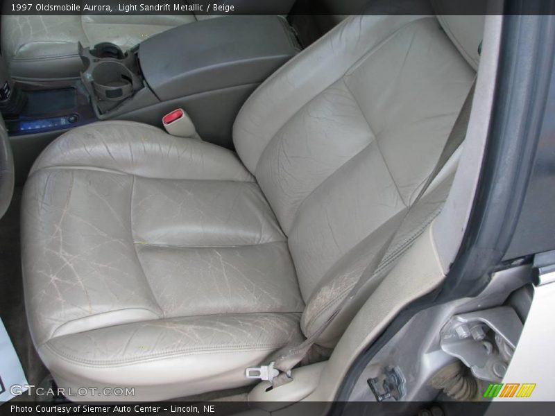 Light Sandrift Metallic / Beige 1997 Oldsmobile Aurora
