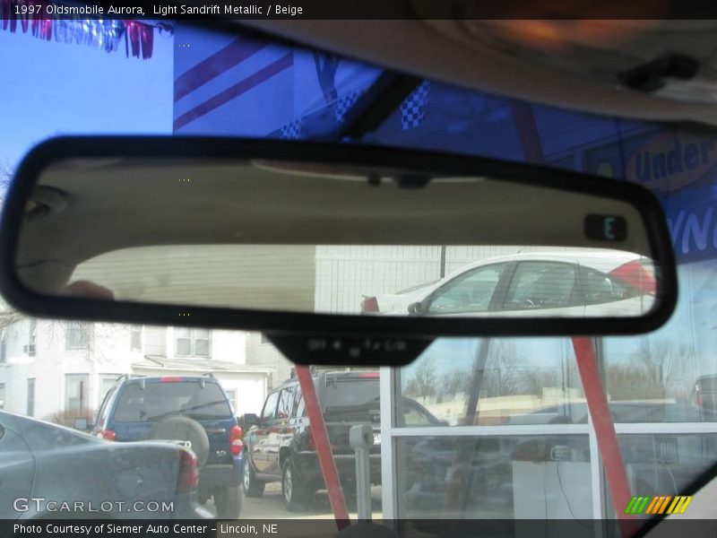 Light Sandrift Metallic / Beige 1997 Oldsmobile Aurora
