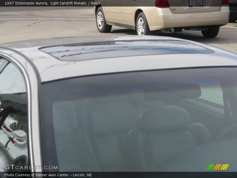 Light Sandrift Metallic / Beige 1997 Oldsmobile Aurora