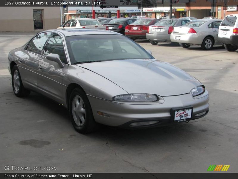 Light Sandrift Metallic / Beige 1997 Oldsmobile Aurora