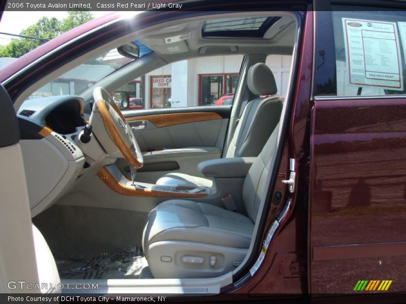 Cassis Red Pearl / Light Gray 2006 Toyota Avalon Limited