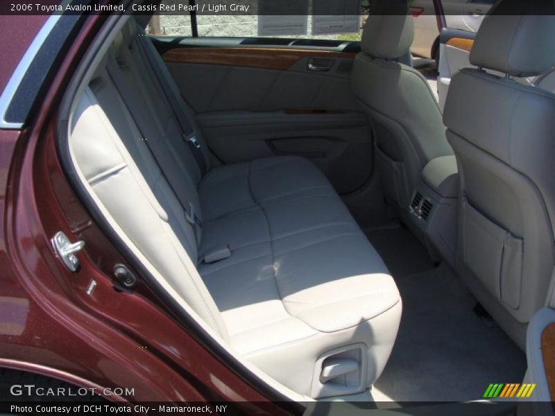 Cassis Red Pearl / Light Gray 2006 Toyota Avalon Limited