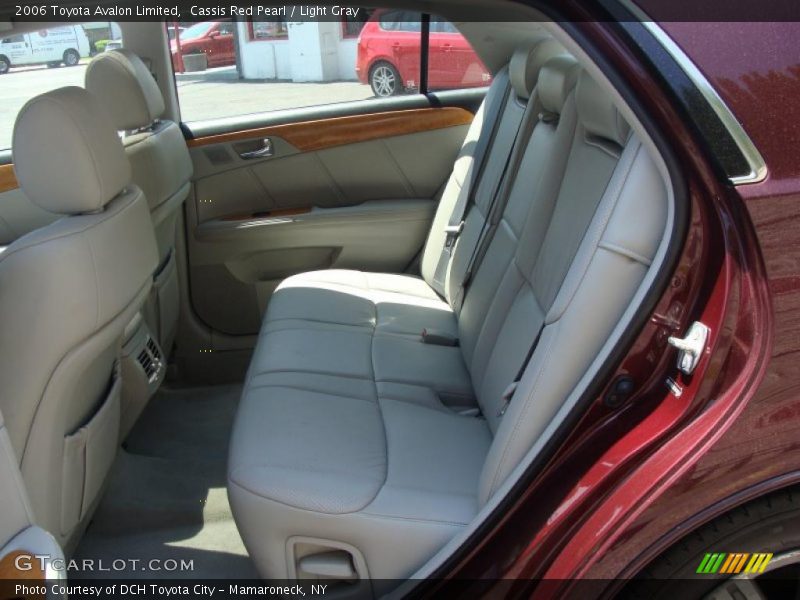 Cassis Red Pearl / Light Gray 2006 Toyota Avalon Limited