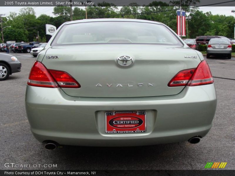 Silver Pine Mica / Ivory 2005 Toyota Avalon Limited