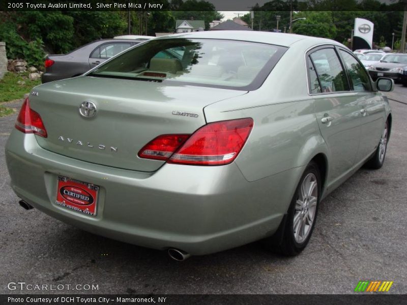 Silver Pine Mica / Ivory 2005 Toyota Avalon Limited