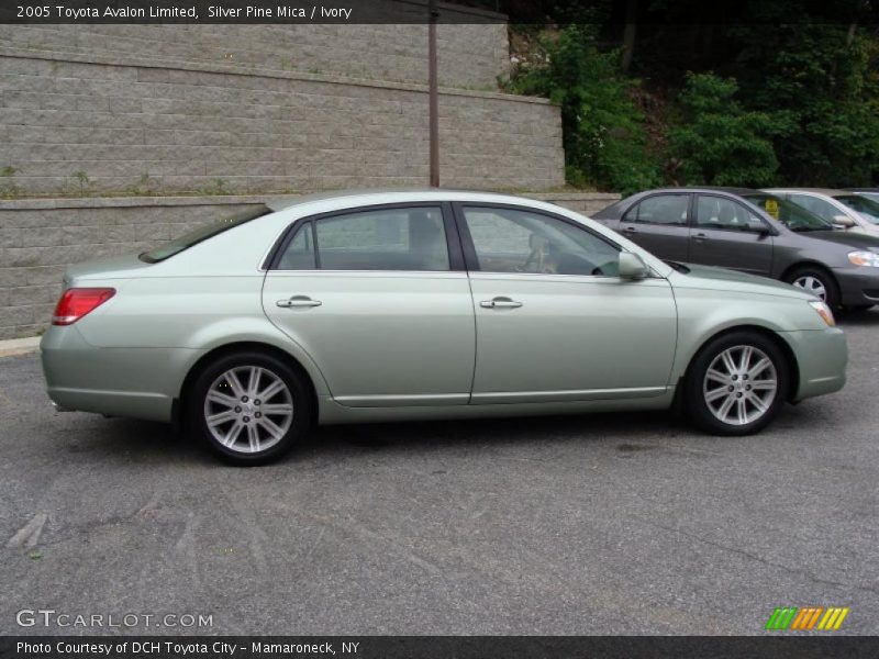 Silver Pine Mica / Ivory 2005 Toyota Avalon Limited
