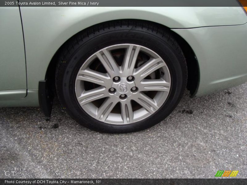 Silver Pine Mica / Ivory 2005 Toyota Avalon Limited