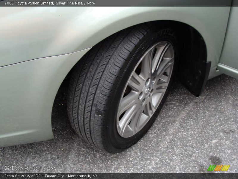 Silver Pine Mica / Ivory 2005 Toyota Avalon Limited
