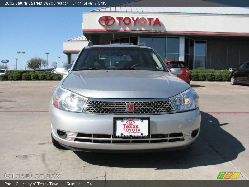 Bright Silver / Gray 2003 Saturn L Series LW300 Wagon