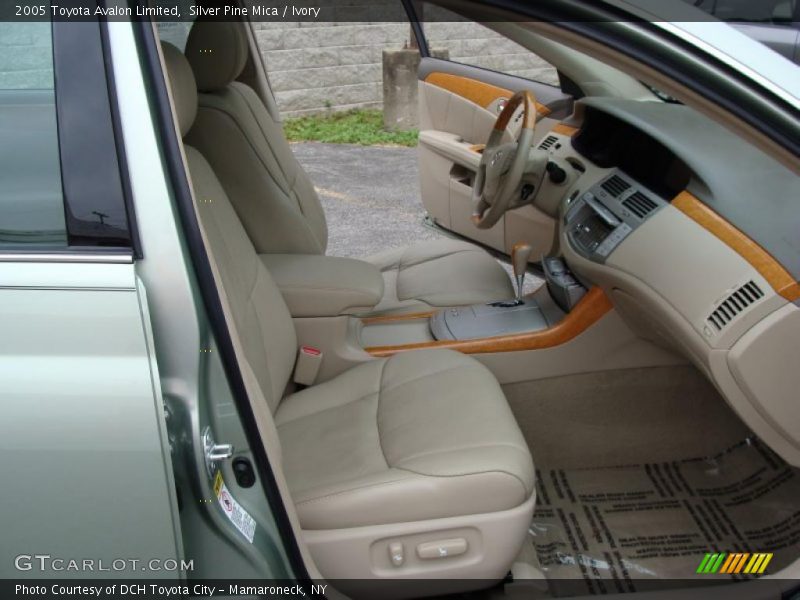 Silver Pine Mica / Ivory 2005 Toyota Avalon Limited