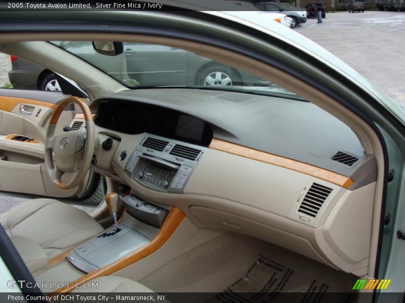 Silver Pine Mica / Ivory 2005 Toyota Avalon Limited
