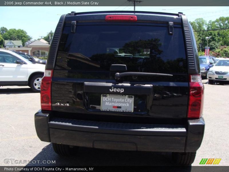 Black / Medium Slate Gray 2006 Jeep Commander 4x4