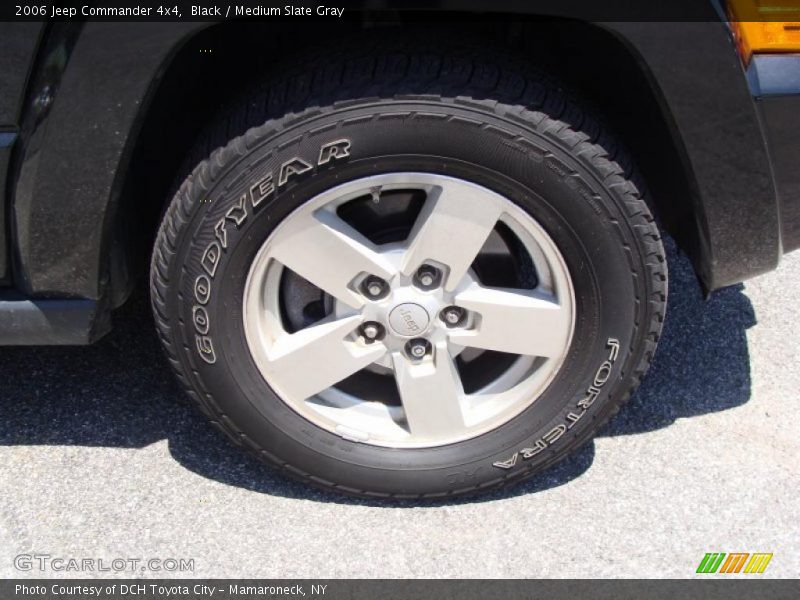 Black / Medium Slate Gray 2006 Jeep Commander 4x4