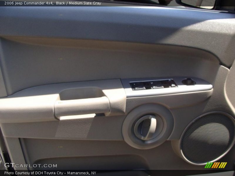 Black / Medium Slate Gray 2006 Jeep Commander 4x4