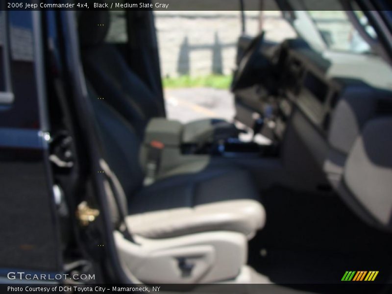 Black / Medium Slate Gray 2006 Jeep Commander 4x4