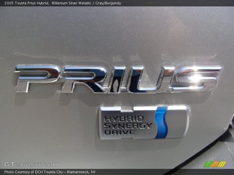 Millenium Silver Metallic / Gray/Burgundy 2005 Toyota Prius Hybrid