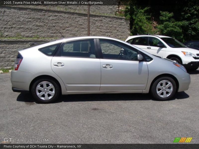 Millenium Silver Metallic / Gray/Burgundy 2005 Toyota Prius Hybrid