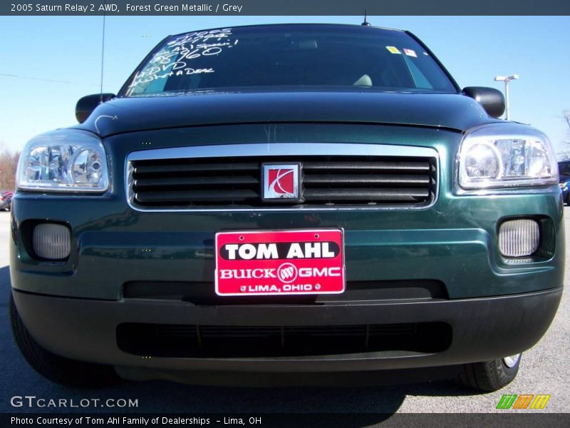 Forest Green Metallic / Grey 2005 Saturn Relay 2 AWD