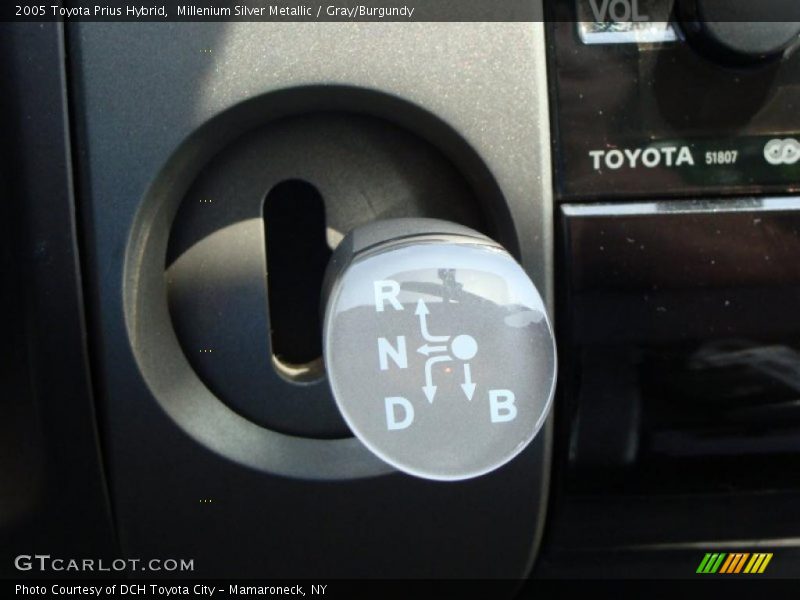 Millenium Silver Metallic / Gray/Burgundy 2005 Toyota Prius Hybrid