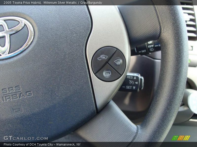 Millenium Silver Metallic / Gray/Burgundy 2005 Toyota Prius Hybrid