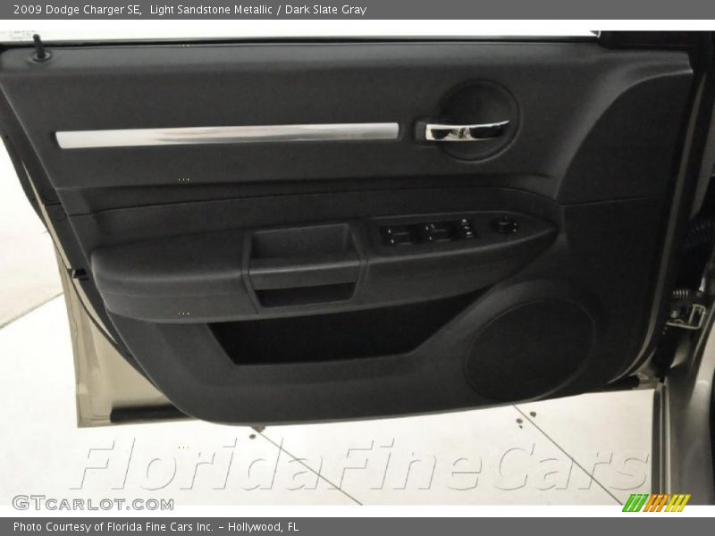 Light Sandstone Metallic / Dark Slate Gray 2009 Dodge Charger SE