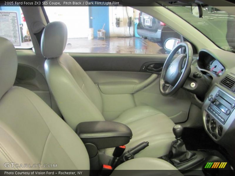 Pitch Black / Dark Flint/Light Flint 2005 Ford Focus ZX3 SES Coupe