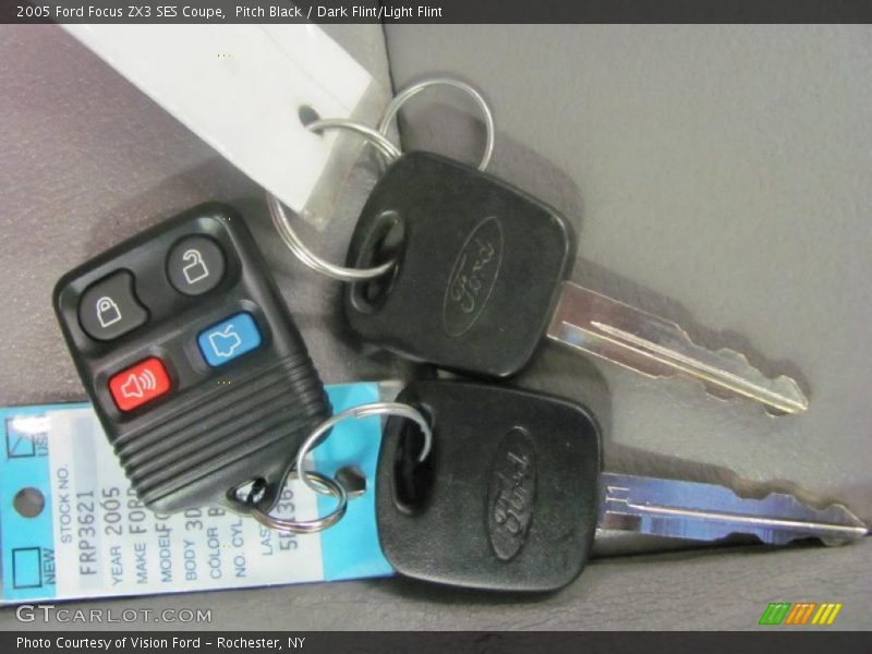 Pitch Black / Dark Flint/Light Flint 2005 Ford Focus ZX3 SES Coupe
